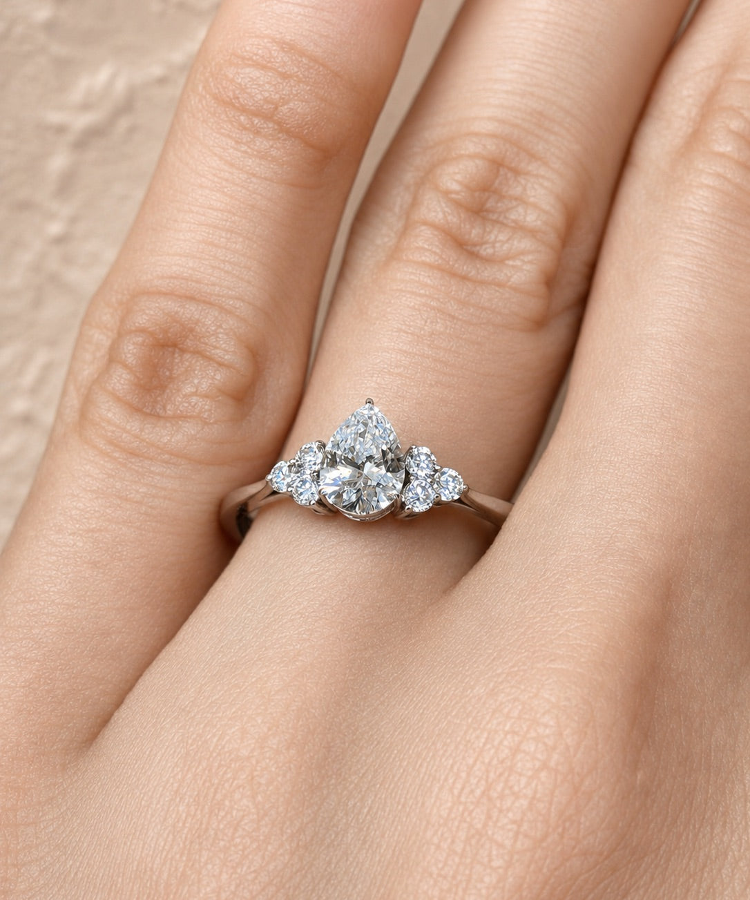 Pear Side Stone Ring