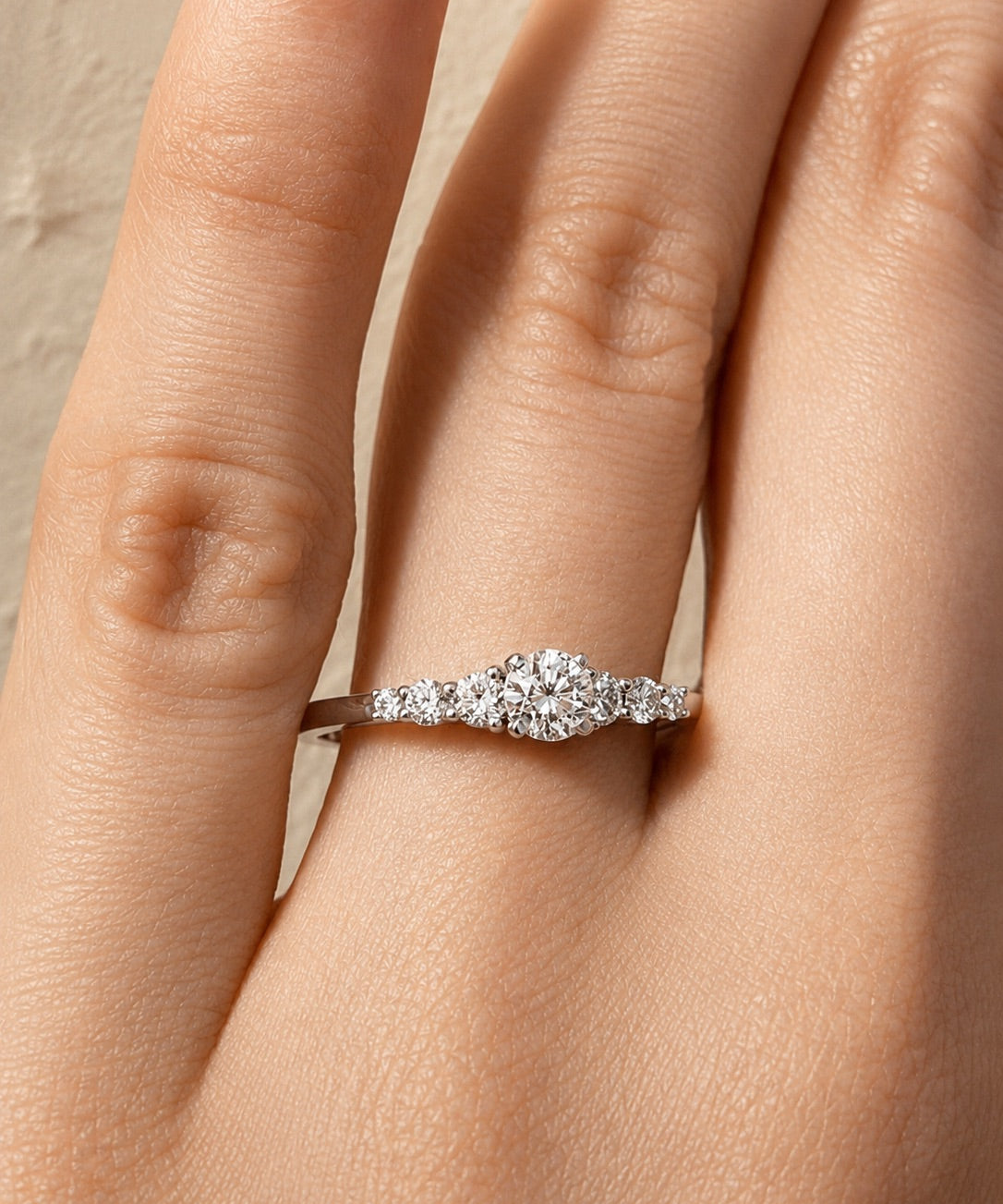 Round Graduated Diamond Ring