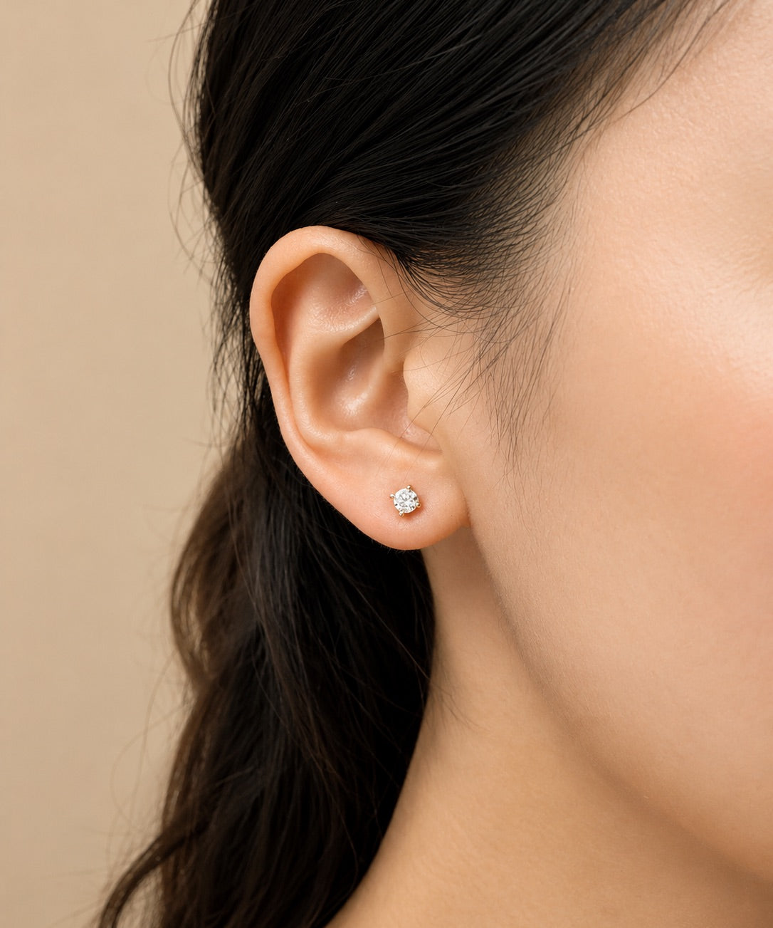 Round Solitaire Stud
