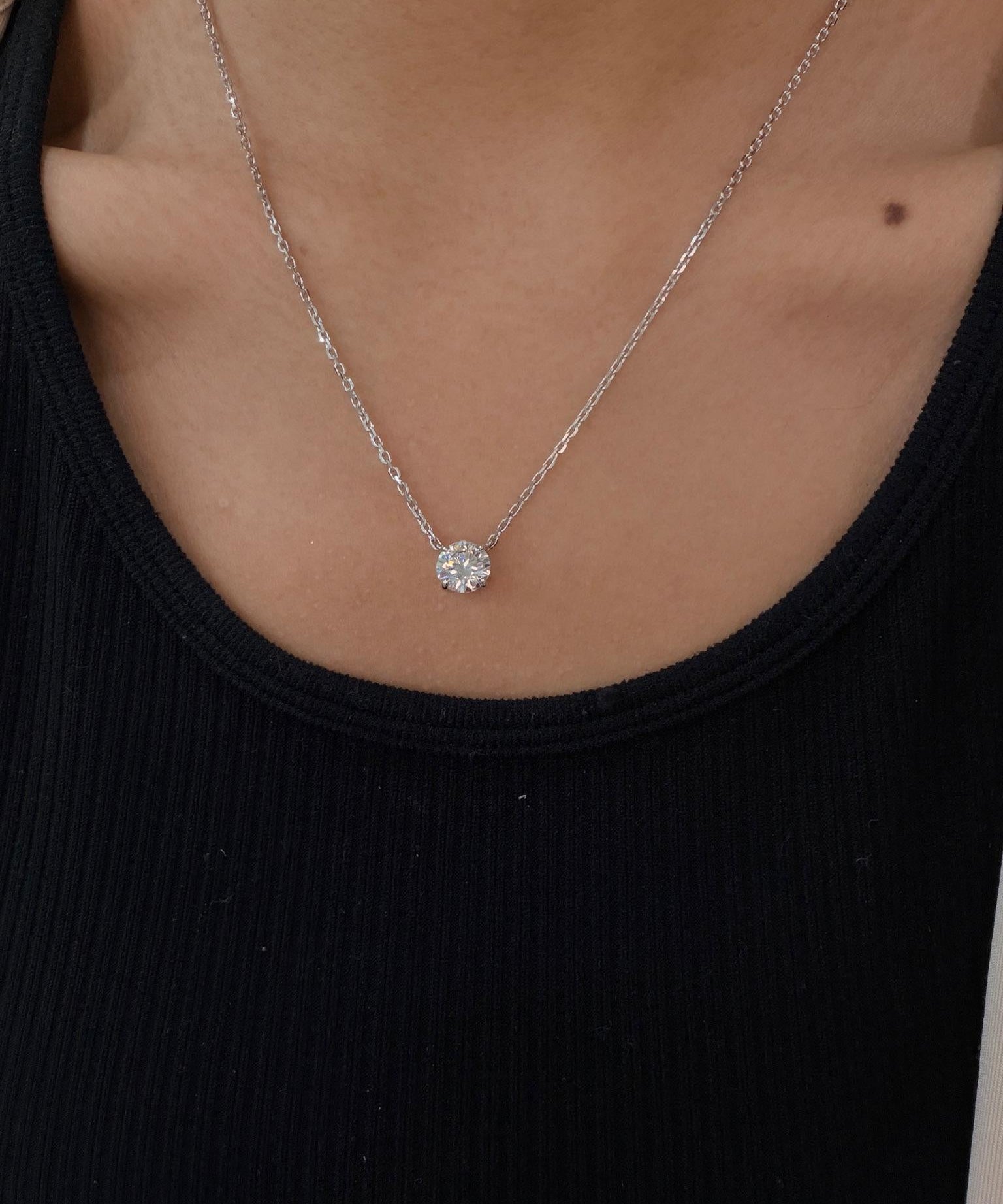 Round Solitaire Necklace – photo 2