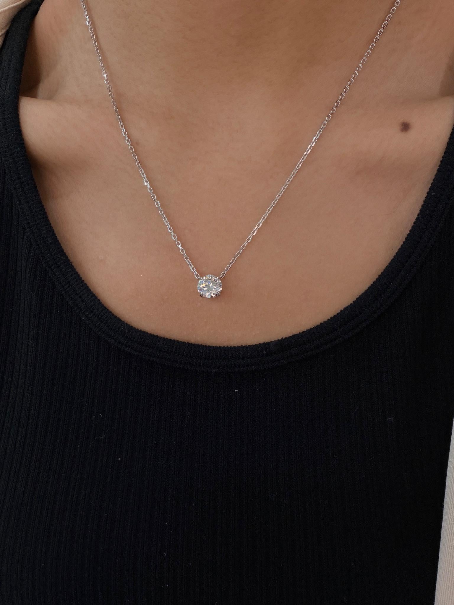 Round Solitaire Necklace – photo 2