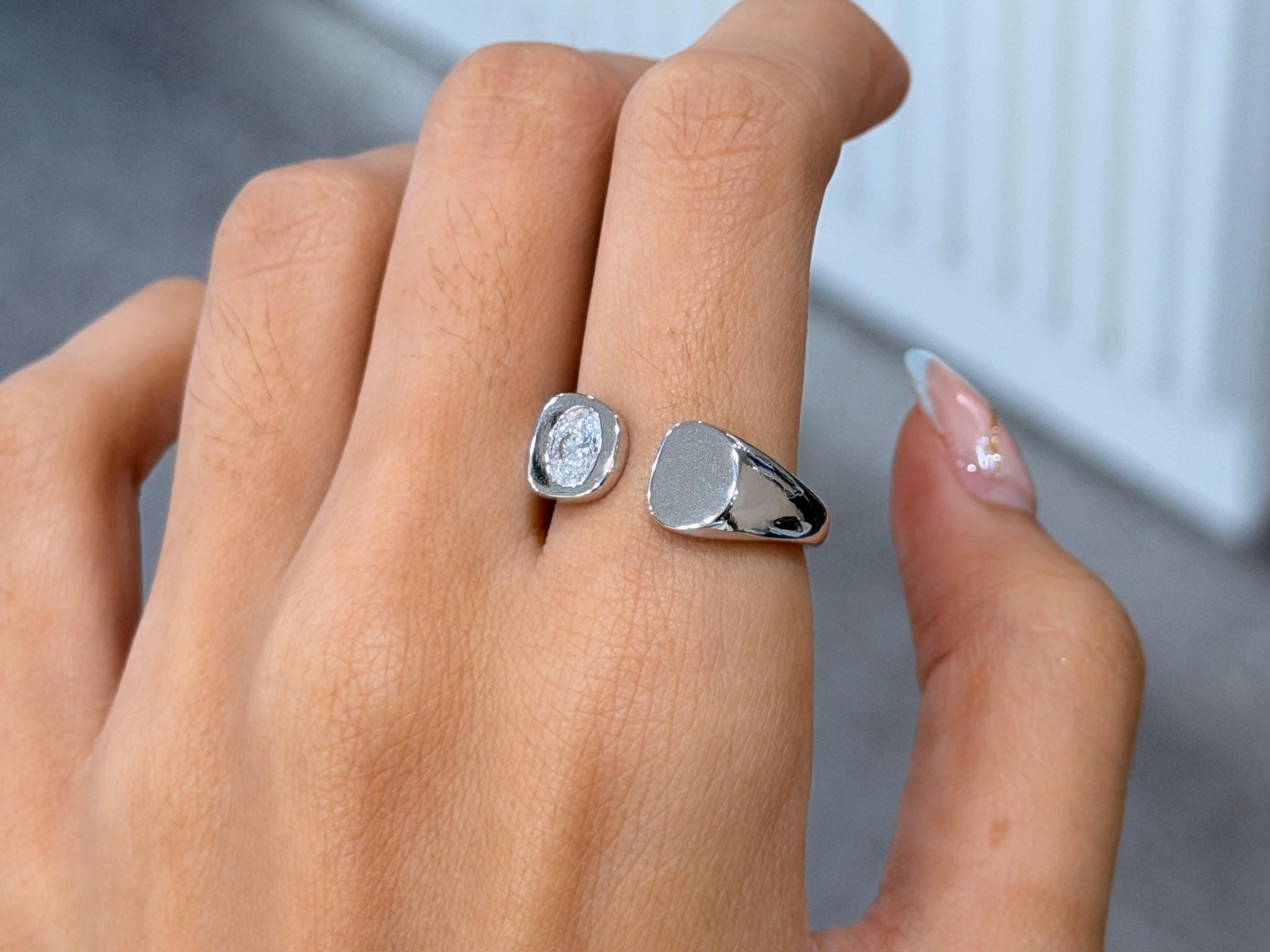 Oval Lab Grown Diamond Signet Ring 0.41 ct 925 Sterling Silver